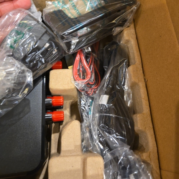 NEW (OTHER) Rocketfish - Wireless HD Audio Starter Kit - - Picture 10 of 10